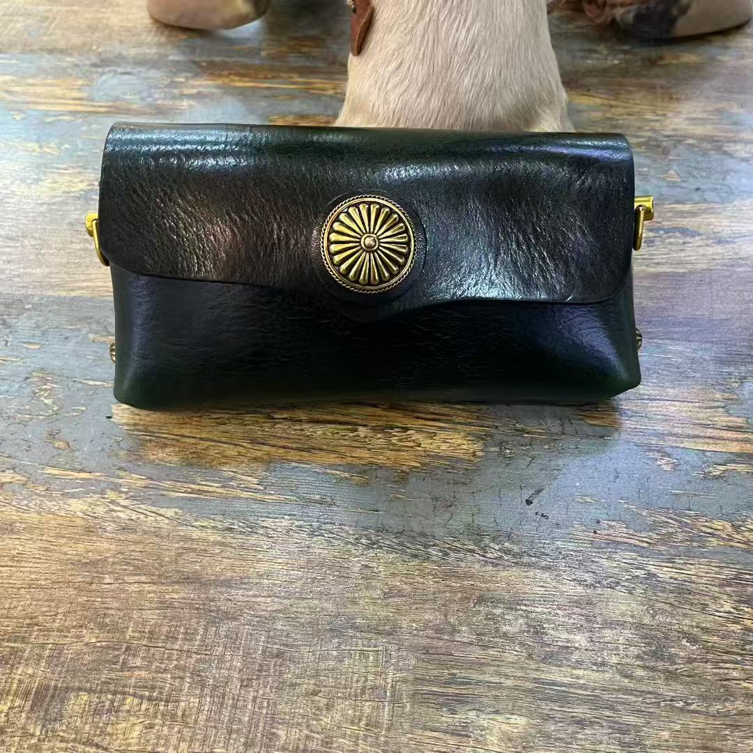 Full Grain Leather Crossbody Bag – Handcrafted Vintage Style