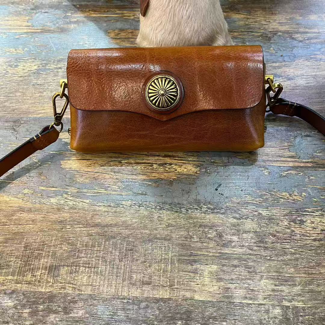 Full Grain Leather Crossbody Bag – Handcrafted Vintage Style